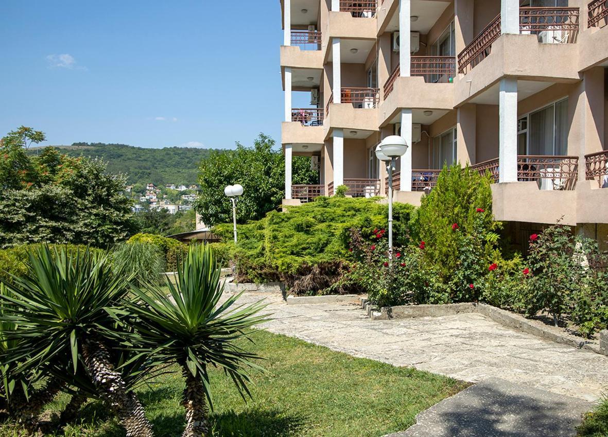 Hotel Naslada Baltschik Exterior foto